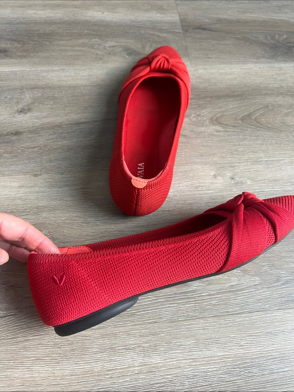 Vivaia Bibi Almond-Toe Knotted Flats in Ruby Red - Picture 7 of 12